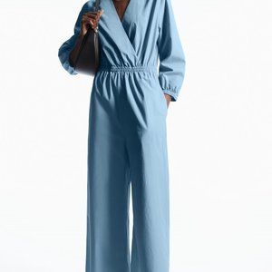 V-NECK CULOTTE JUMPSUIT